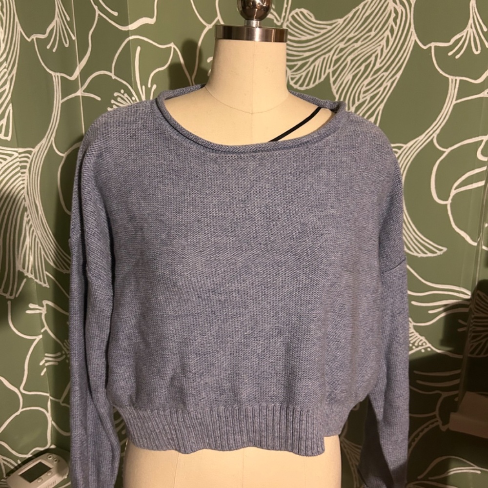 Club Monaco Cropped Boxy Fit Sweater Light Blue Size M - Picture 2 of 5
